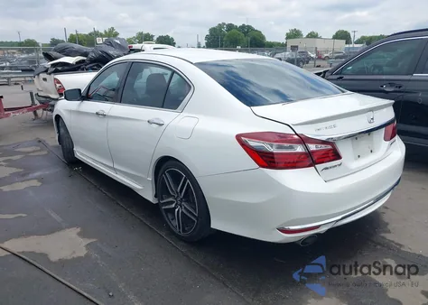2017 Honda Accord Sport z USA, uszkodzony, nr VIN 1HGCR2F59HA063767